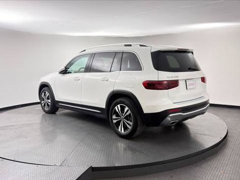 Used 2024 Mercedes-Benz GLB 250 image 6