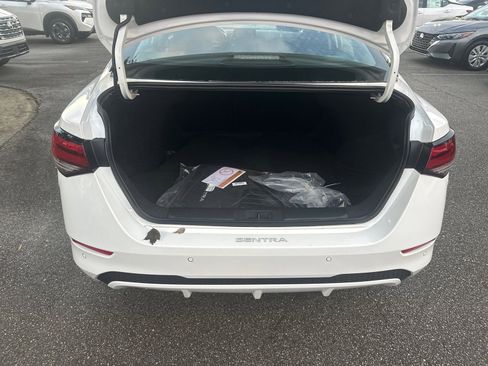 New 2025 Nissan Sentra SV image 18