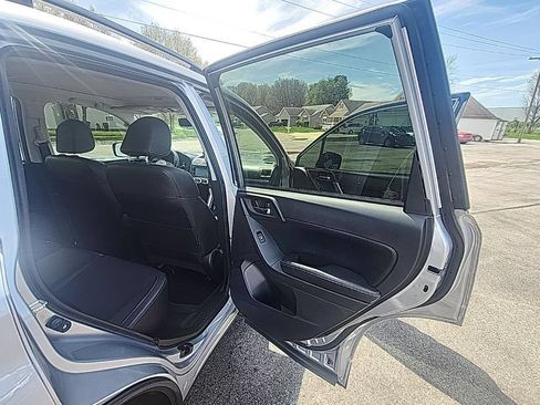 Used 2017 Subaru Forester 2.0XT Premium AWD/4WD image 12