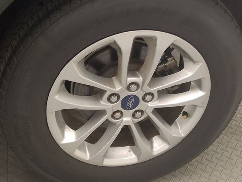 Used 2020 Ford Escape SE FWD image 31