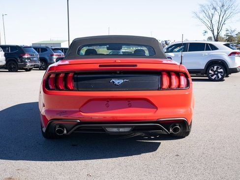 Used 2023 Ford Mustang Premium image 5