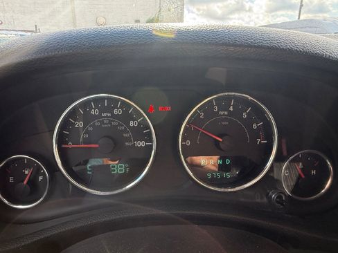 Used 2012 Jeep Wrangler Unlimited Sport image 25