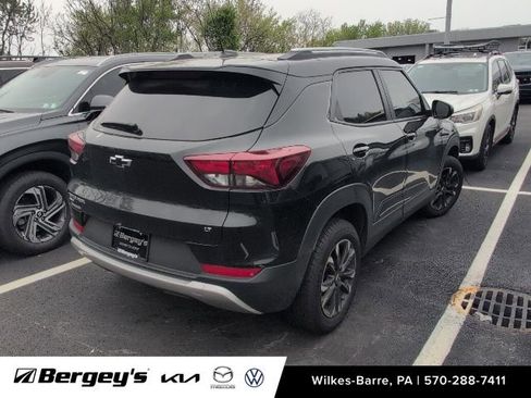 Used 2023 Chevrolet TrailBlazer LT w/ Convenience Package AWD/4WD image 8