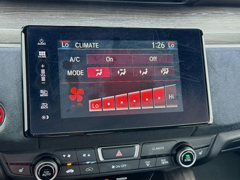 Used 2018 Honda Clarity Touring image 12