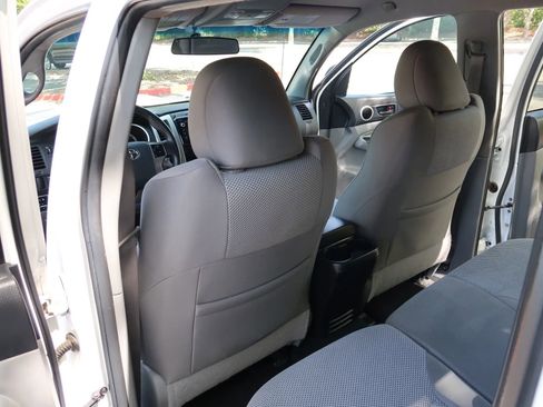 Used 2015 Toyota Tacoma 4x4 Double Cab w/ TRD Sport Package image 14