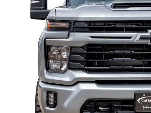 Used 2025 Chevrolet Silverado 2500 LT w/ Convenience Package image 50