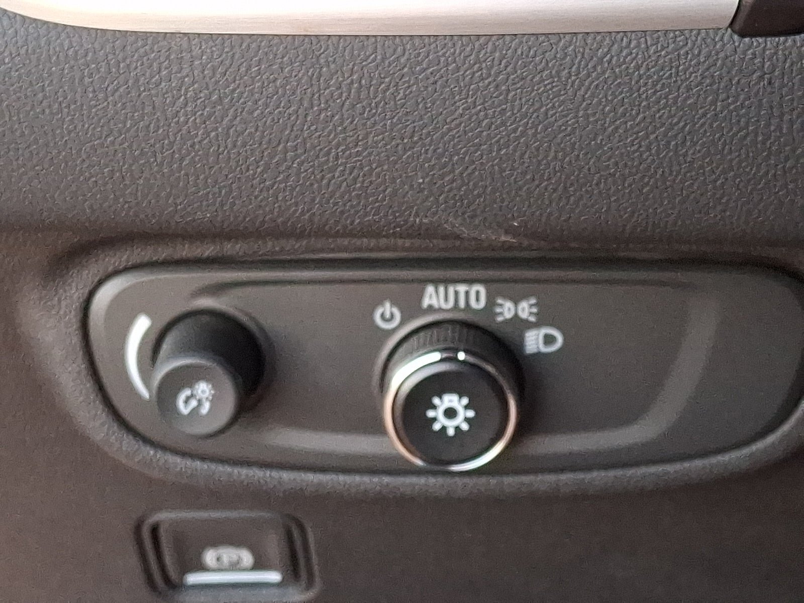 Certified 2023 GMC Terrain SLE FWD image 26