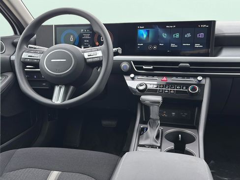 New 2026 Hyundai Sonata SE FWD image 10