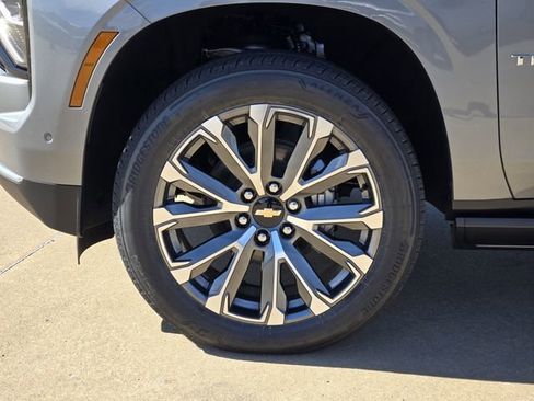 New 2026 Chevrolet Tahoe High Country AWD/4WD image 20