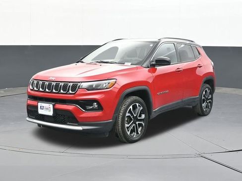 Used 2023 Jeep Compass Limited image 4