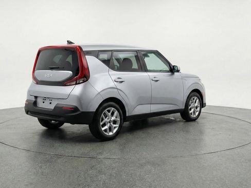 Used 2025 Kia Soul LX w/ LX Technology Package image 9