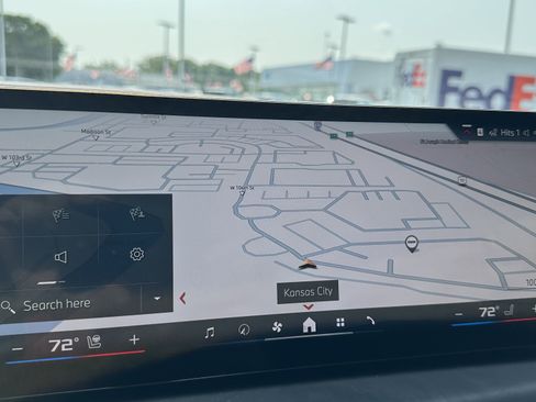 Certified 2026 BMW X7 M60i image 24