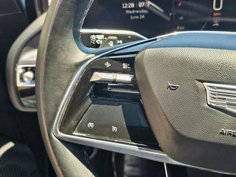 Used 2024 Cadillac Lyriq Tech w/ Driver Assist Package AWD/4WD image 31