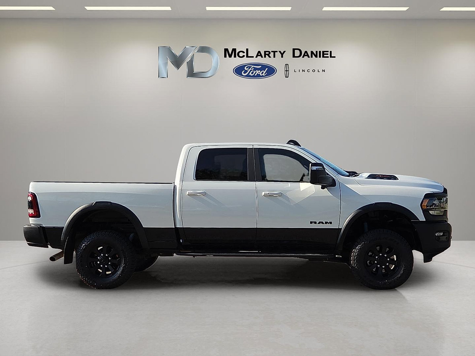 Used 2023 RAM 2500 Power Wagon w/ Level 2 Equipment Group AWD/4WD image 6