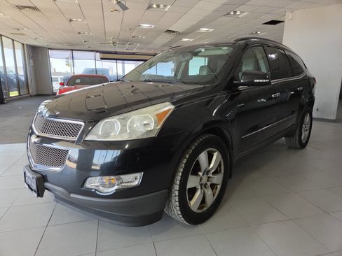 Used 2010 Chevrolet Traverse LTZ AWD/4WD image 3