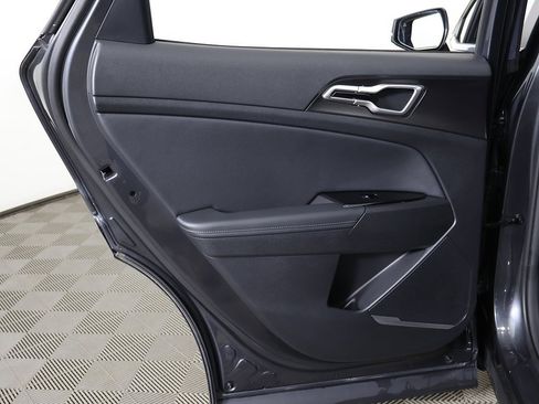 Used 2023 Kia Sportage EX image 24