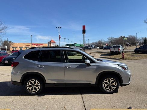 Used 2021 Subaru Forester Premium w/ Popular Package #1 AWD/4WD image 4