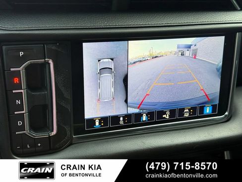 Used 2021 GMC Yukon Denali w/ Denali Premium Package AWD/4WD image 16