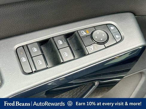 Used 2023 Nissan Pathfinder SV AWD/4WD image 23