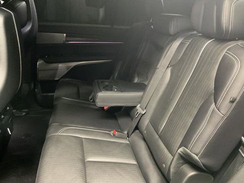 Used 2026 Cadillac Vistiq Sport image 8