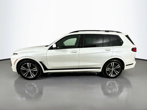 Used 2026 BMW X7 xDrive40i w/ M Sport Package AWD/4WD image 8