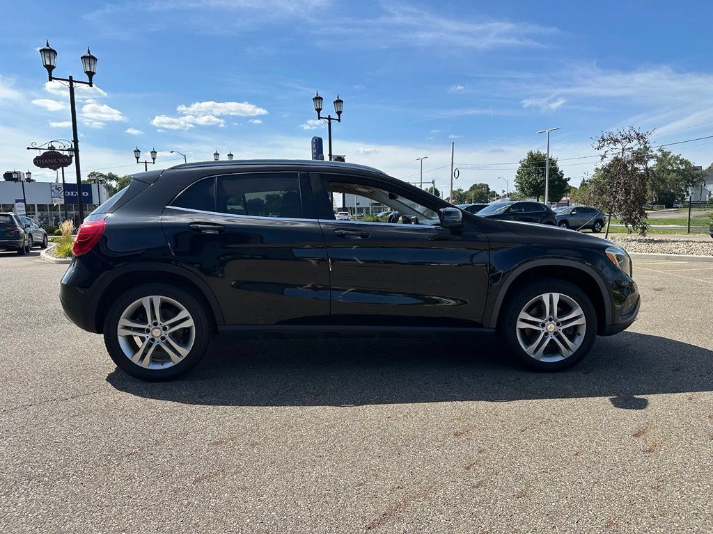 Used 2015 Mercedes-Benz GLA 250 4MATIC image 4