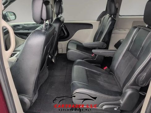 Used 2018 Dodge Grand Caravan SXT FWD image 21