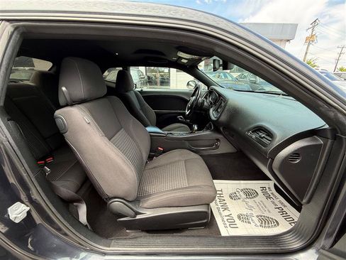 Used 2019 Dodge Challenger SXT AWD/4WD image 25