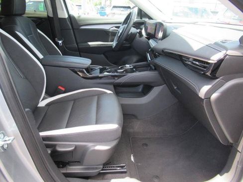 Used 2025 Buick Envision Sport Touring AWD/4WD image 10