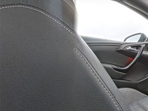 Used 2016 Buick Cascada Premium image 29