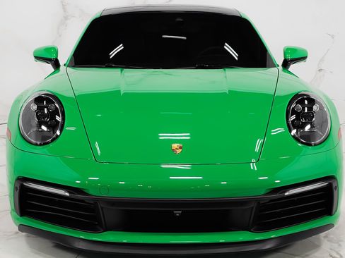 Used 2022 Porsche 911 Carrera 4S w/ Sport Package image 4