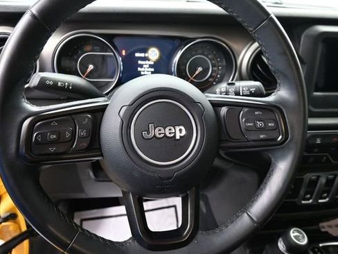 Used 2019 Jeep Wrangler Sport AWD/4WD image 39