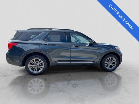 Used 2024 Ford Explorer XLT w/ Equipment Group 202A AWD/4WD image 9