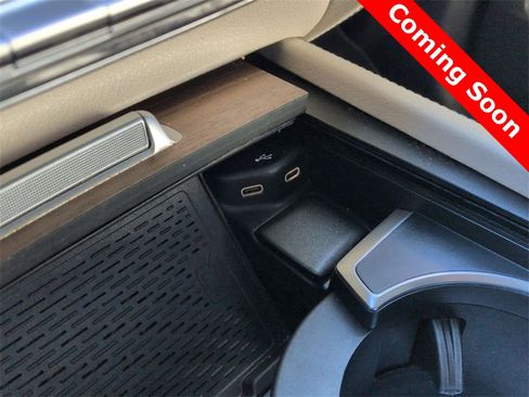 Used 2024 Mercedes-Benz GLS 450 4MATIC image 33