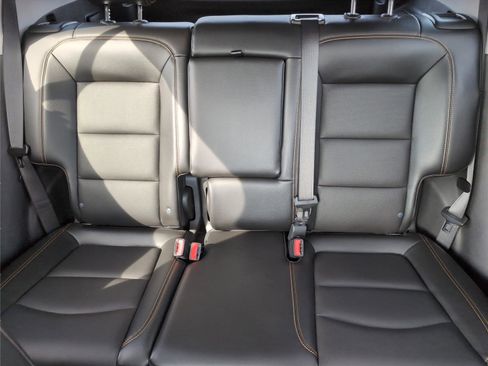 Used 2021 GMC Terrain SLT image 23