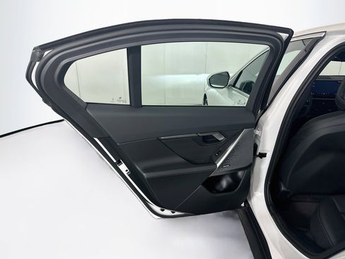 Used 2024 BMW 530i w/ Premium Package RWD image 27
