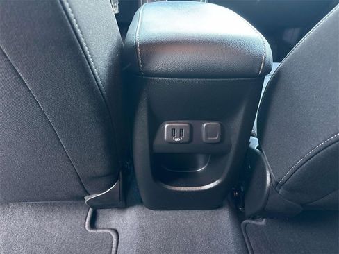 Certified 2022 GMC Canyon Elevation w/ Trailering Package image 15