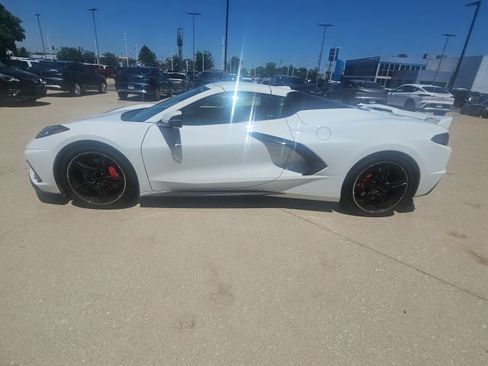 Certified 2021 Chevrolet Corvette Stingray Premium Conv w/ Z51 Performance Package RWD image 4