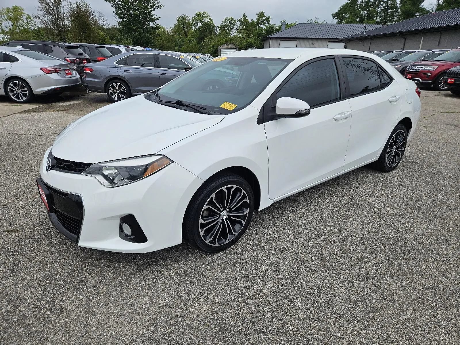 Used 2016 Toyota Corolla S FWD image 3