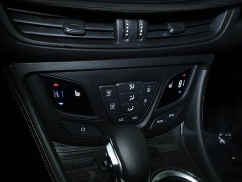 Used 2017 Buick Envision Essence image 28
