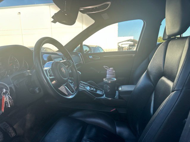 Used 2016 Porsche Cayenne AWD/4WD image 7