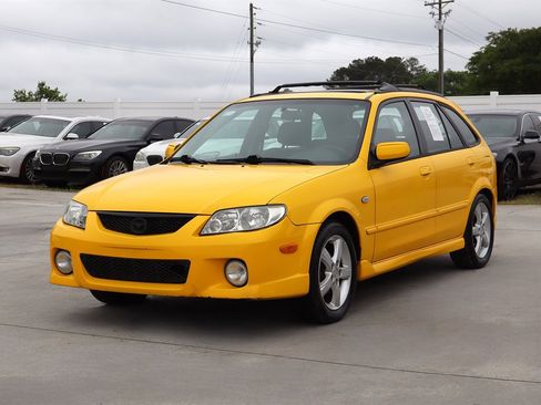 Used 2003 MAZDA Protege5 FWD image 3