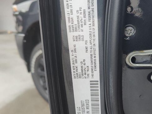Used 2025 RAM 2500 Big Horn AWD/4WD image 18