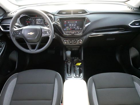 Used 2023 Chevrolet TrailBlazer LT w/ Convenience Package image 10