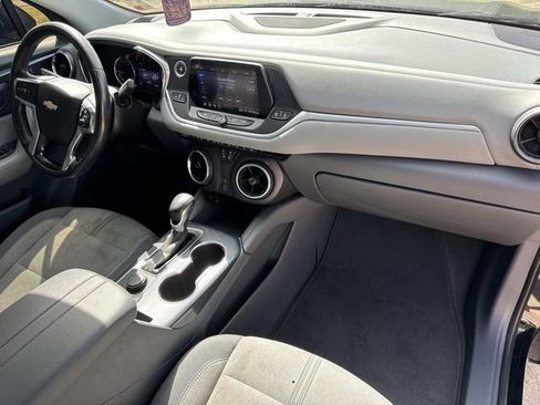 Used 2020 Chevrolet Blazer LT FWD image 17
