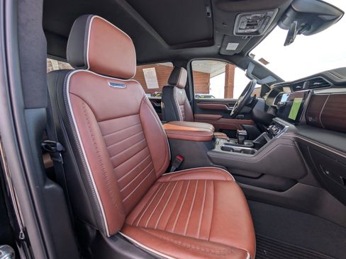 Used 2025 GMC Sierra 1500 Denali Ultimate image 57