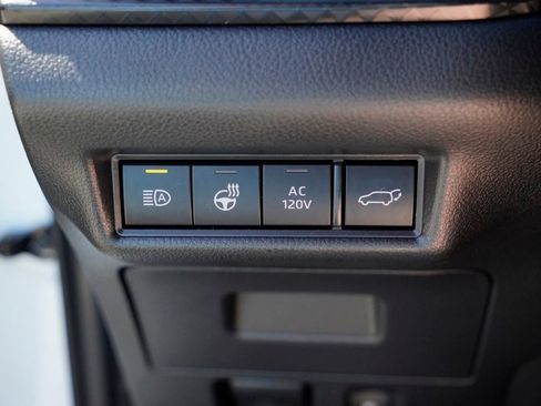 Used 2025 Toyota Grand Highlander AWD Hybrid image 10