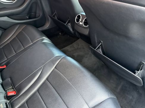 Used 2015 Mercedes-Benz C 300 4MATIC Sedan image 29