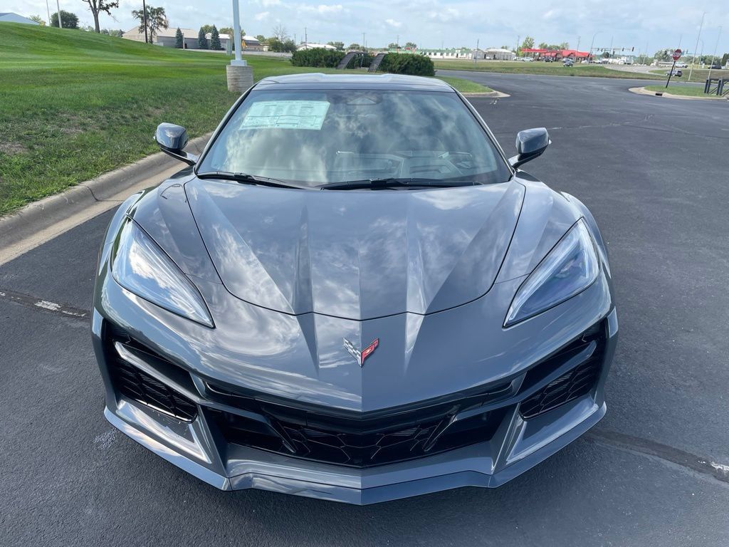 Used 2027 Chevrolet Corvette Z06 w/ Battery Protection Package RWD image 8