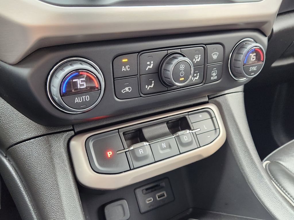 Used 2023 GMC Acadia Denali FWD image 10
